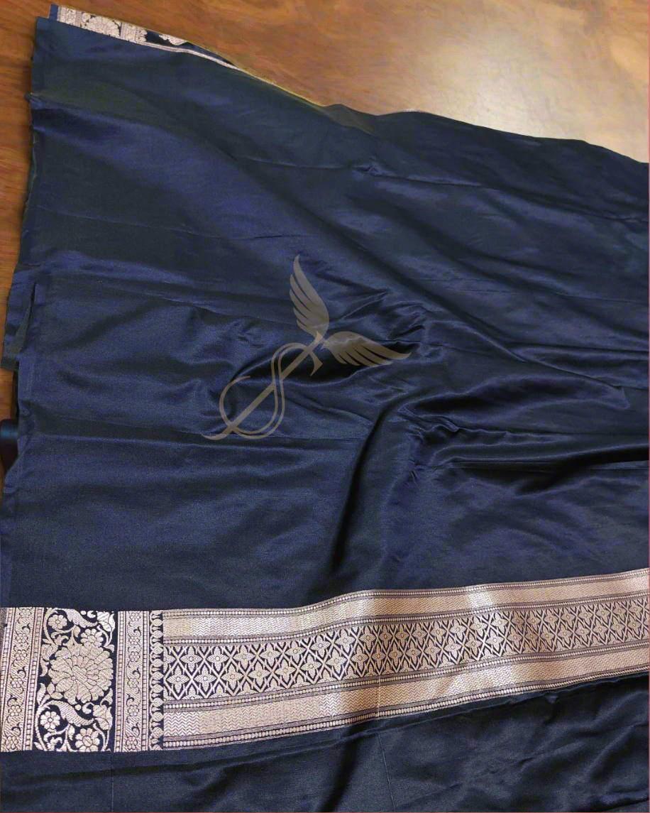 Majestic Charm β Black Banarasi Jari Silken Saree with Semi Katan Sonarupa Weaving