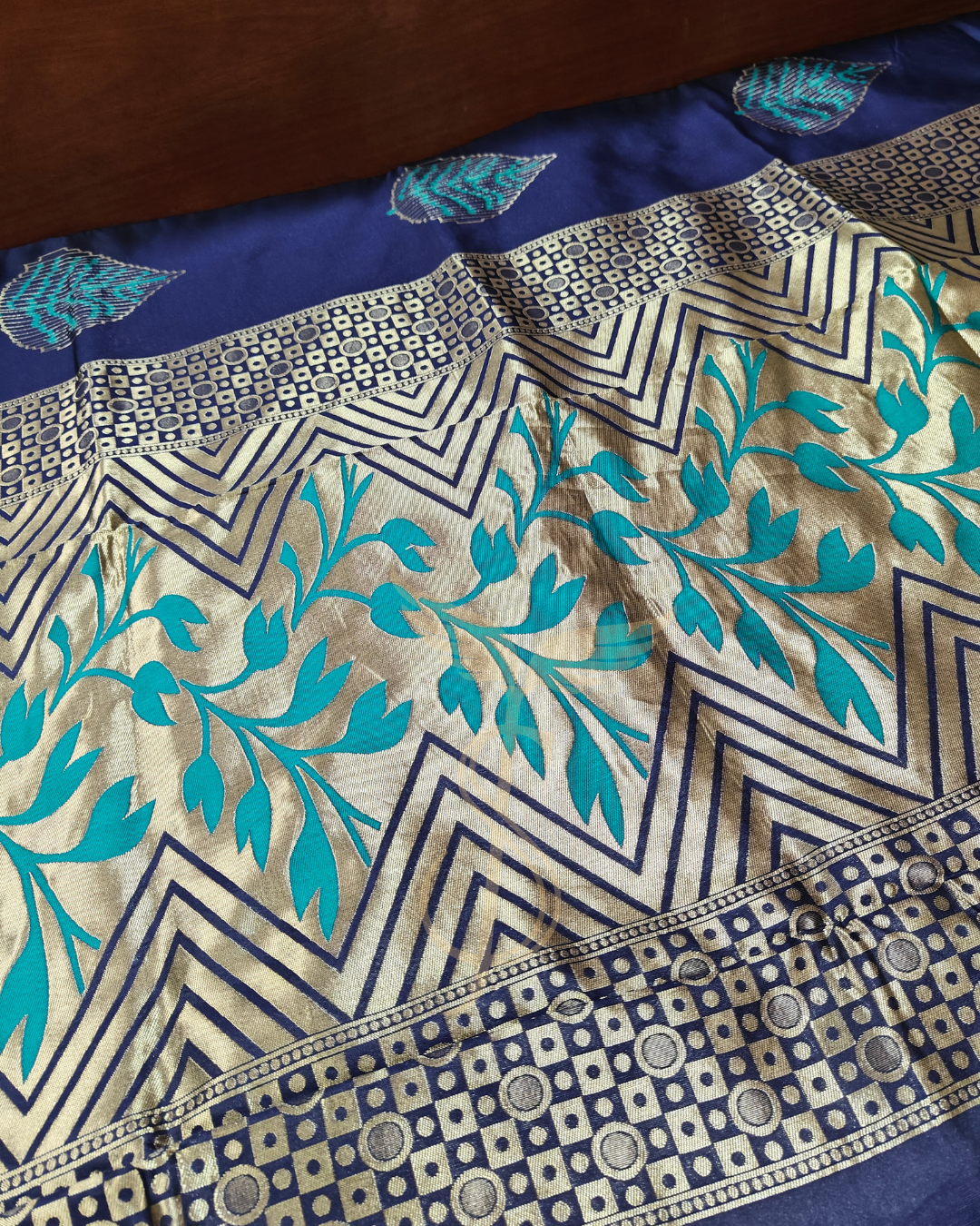 Royal Blue Banarasi Jari Silken Saree with Rich Golden Pallu