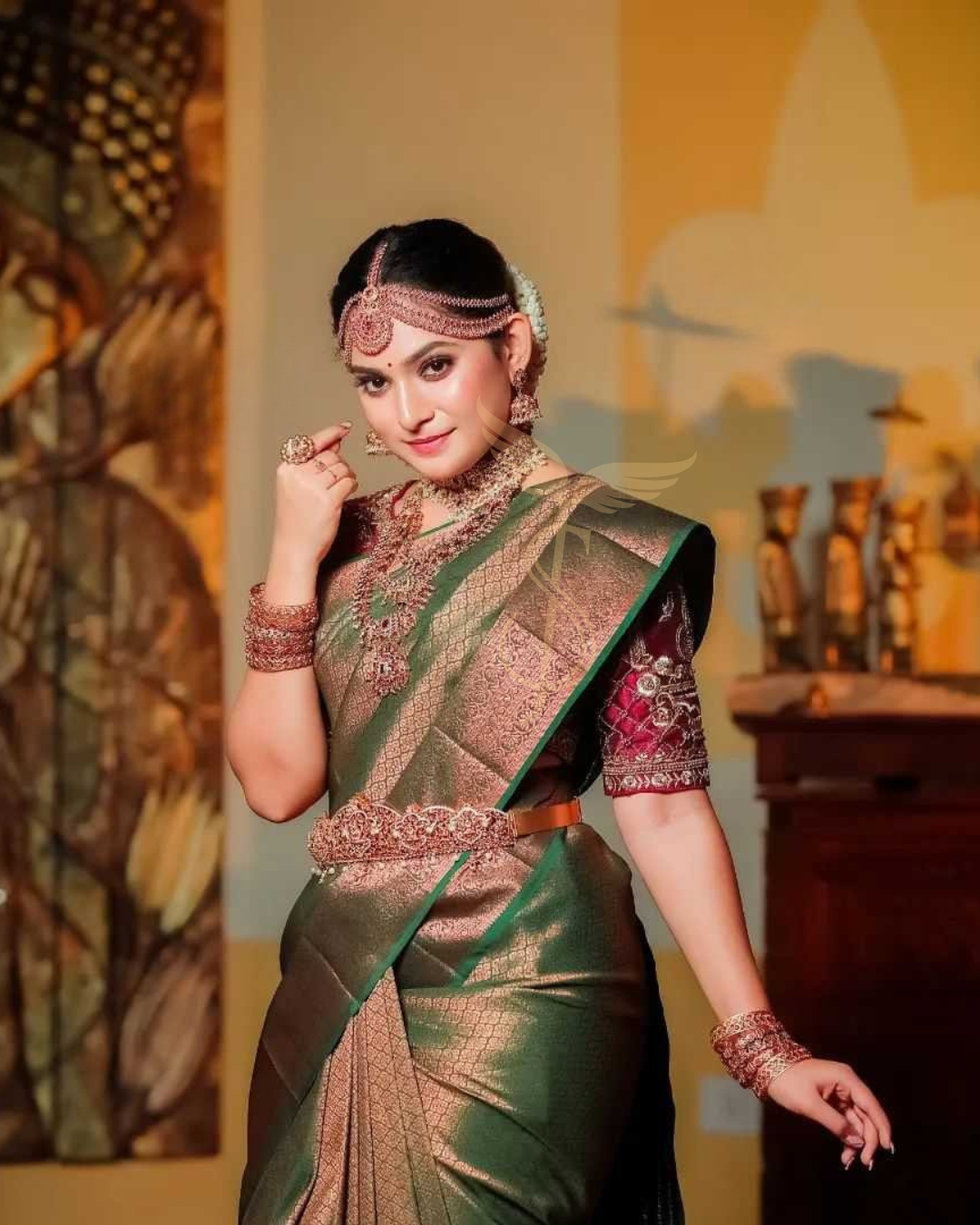 Royal Green & Rose Gold Kanjivaram Jari Silken Saree – Grand Bridal Wear with Zari Elegance