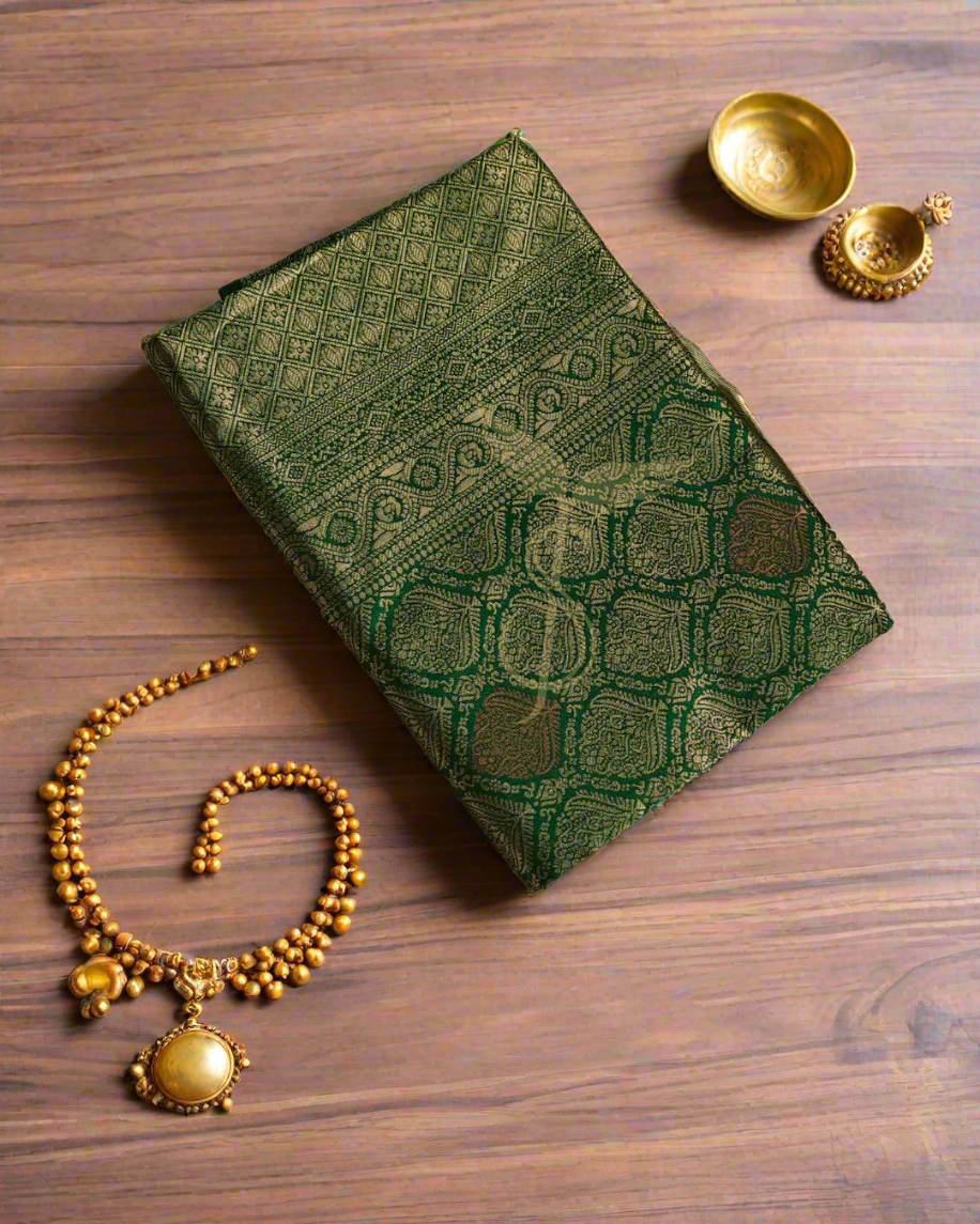 Emerald Green Banarasi Silk Saree with Gold Jari Silken Work | Bridal & Festive Traditional Silk Saree