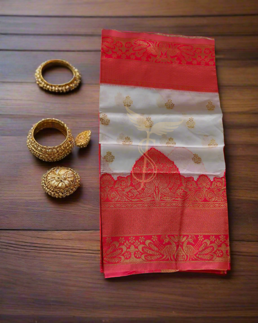 Graceful Cream and Pink Banarasi Jari Silken Saree with Rich Zari Work – Traditional Elegance Redefined