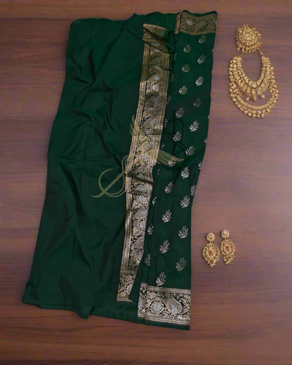 Regal Elegance – Green Banarasi Jari Silken Saree with Semi Katan Sonarupa Weaving