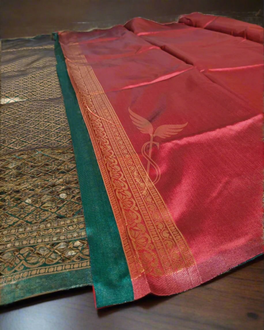 Royal Green & Rose Gold Kanjivaram Jari Silken Saree – Grand Bridal Wear with Zari Elegance