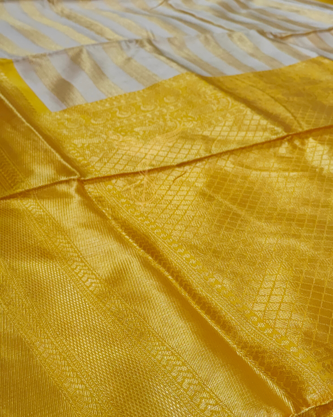 White & Gold Banarasi Jari Silken Saree with Lustrous Mustard Zari Border – Classic Temple & Festive Wear