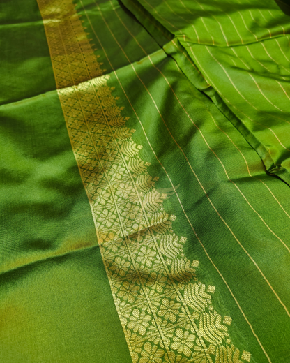 Olive Green Banarasi Jari silken Silk Sarees with Rich Pallu & All-Over Jacquard Work