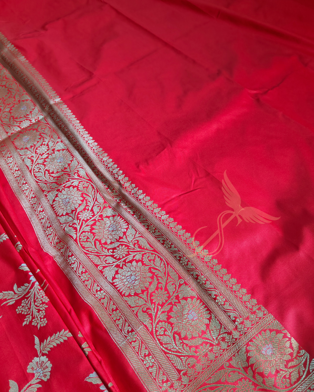 Radiant Elegance – Red Banarasi Jari Silken Saree with Semi Katan Sonarupa Weaving