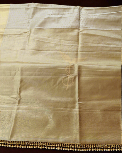 Beige & Gold Kanjivaram Jari Silken Saree – A Timeless Statement of Grace