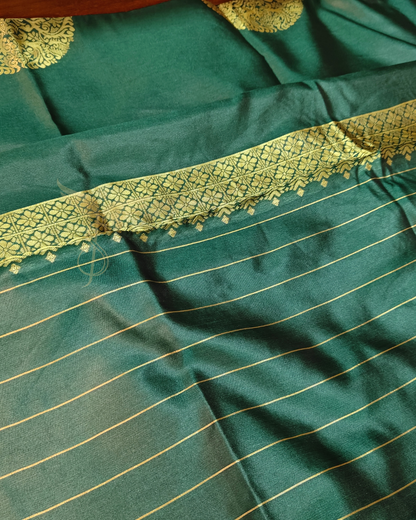 Bottle Green Banarasi Jari Silken Sarees with Rich Pallu & All-Over Jacquard Work