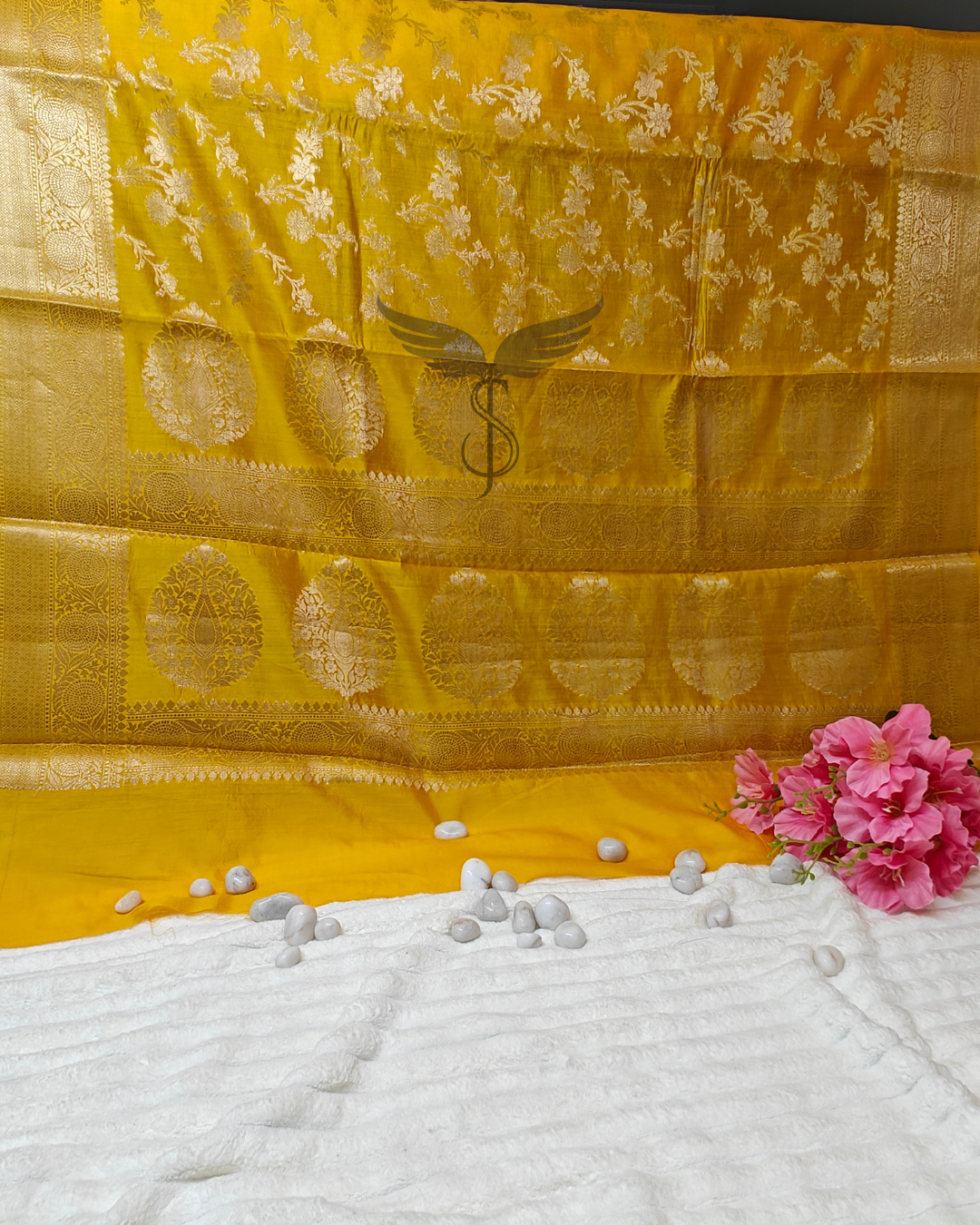 Sunlit Splendor – Yellow Banarasi Chiniya Jari Silken Saree with Gold Zari