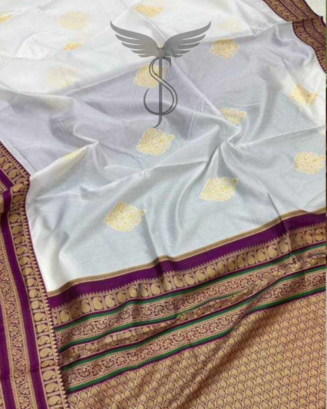 Elegant White Kanjivaram Silk Saree with Pink Jacquard Border