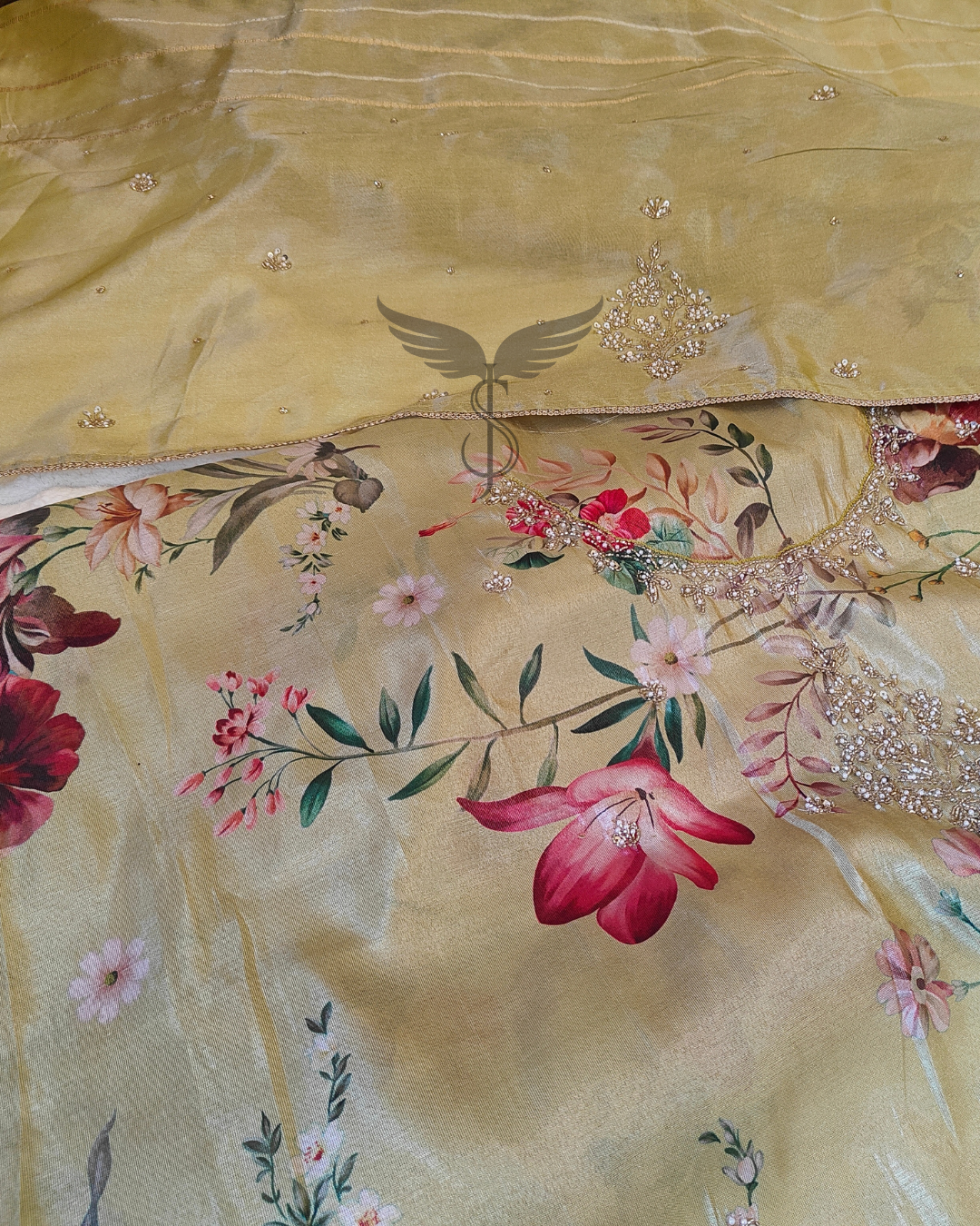 Radiant Charm – Yellow Banarasi Jari Silken Saree with Tissue Sonarupa Weaving & Floral Blouse