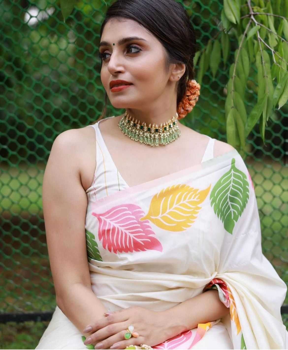 White Jari Silken Saree with Multicolor Leaf Motifs